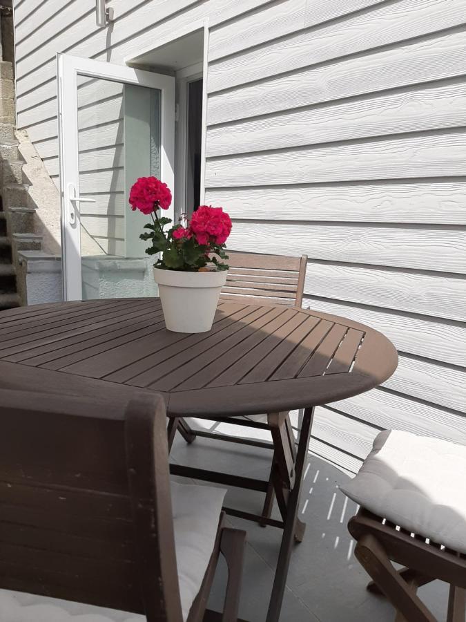 Maison De Campagne En Pierre Bleue-Wifi Et Parking Bousignies-sur-Roc エクステリア 写真